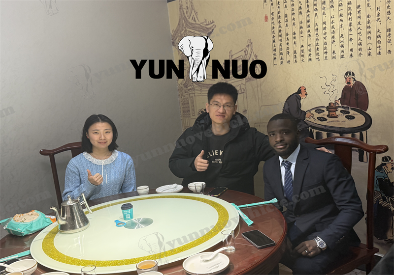 Sierra Leone Clients Visit Shandong Yunnuo to Purchase Used Yutong Coaches副本