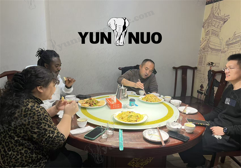Ghanaian Customer Visits Yunnuo for Coaster Purchase副本