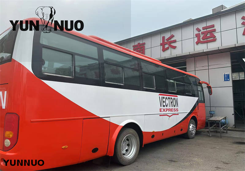 YUTONG Refurbished Bus Right Hand Drive 56 Seats