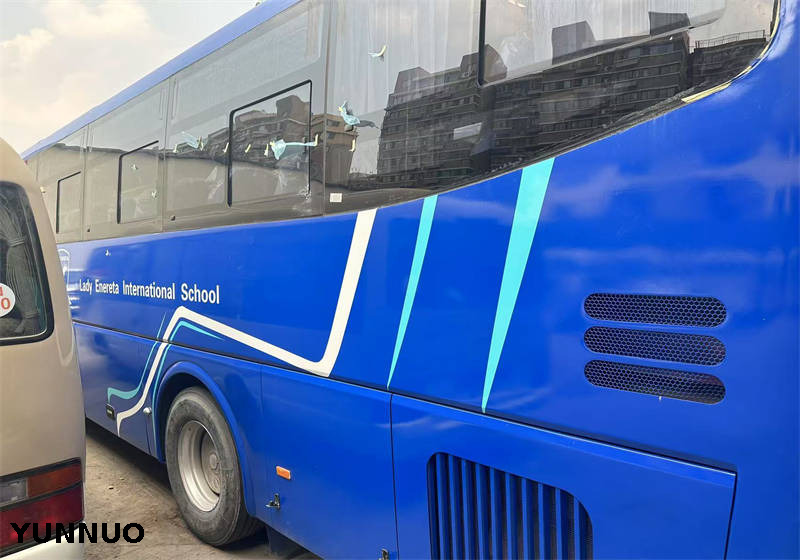 YUTONG Bus Right Hand Drive 55 Seats