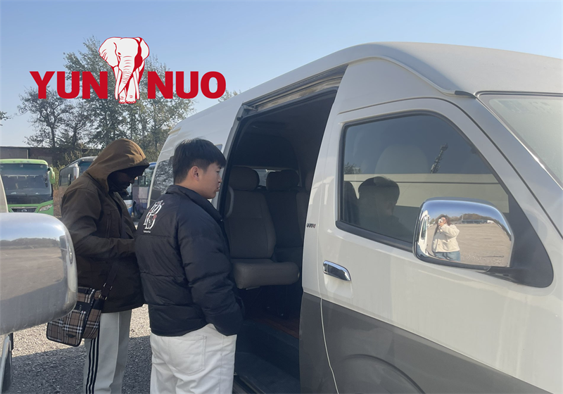 Malian clients visit Shandong Yunnuo to purchase Coaster buses