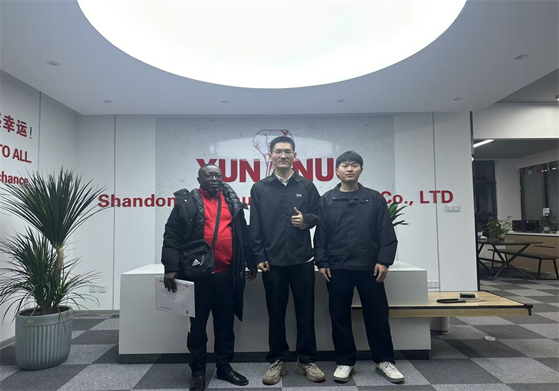 Customers from the Democratic Republic of the Congo are visiting