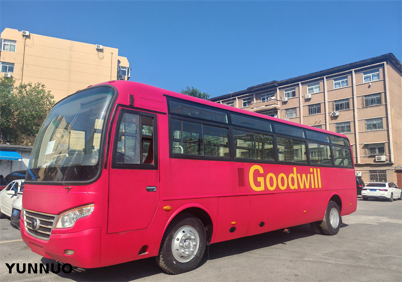 Model Yutong ZK5110XLH 