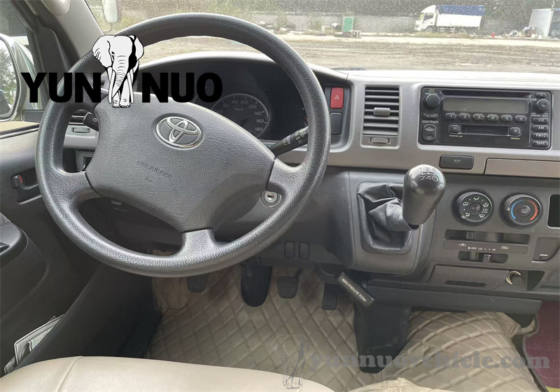 The Toyota Hiace refurbished by Shandong Yunnuo is set to sail soon副本