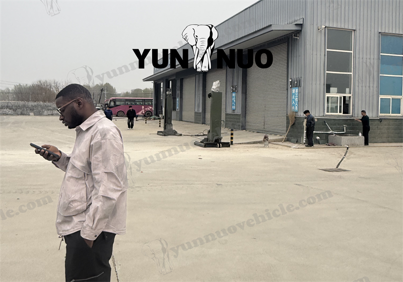 Shandong Yunnuo Completes Custom Coach Project for Guinea副本.png