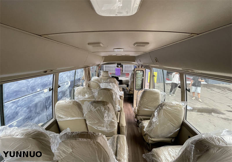 TOYOTA Coaster Diesel Engine 29 seats