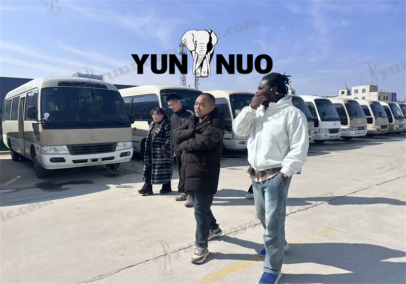 Ghanaian Customer Visits Yunnuo for Coaster Purchase副本