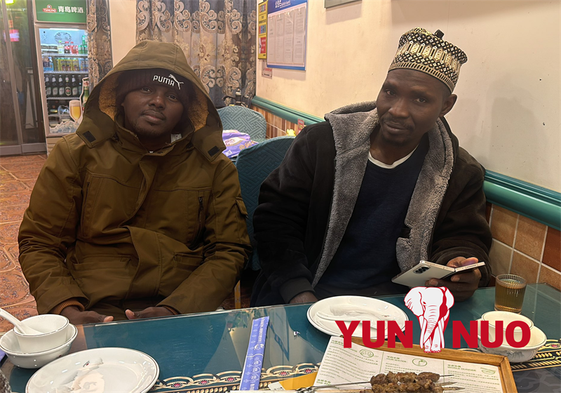 Malian clients visit Shandong Yunnuo to purchase Coaster buses