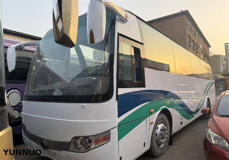 YUTONG BUS 51 Seats