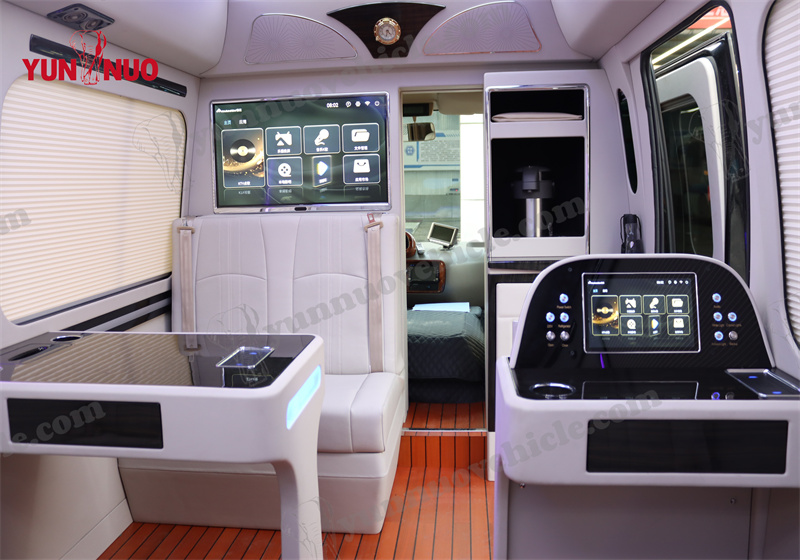  Toyota Coaster Deluxe 20-Seater GRB53L-ZCMEK