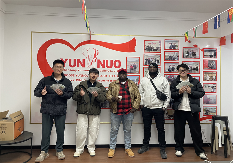 Sierra Leone Client Buys 3 Coasters from Yunnuo