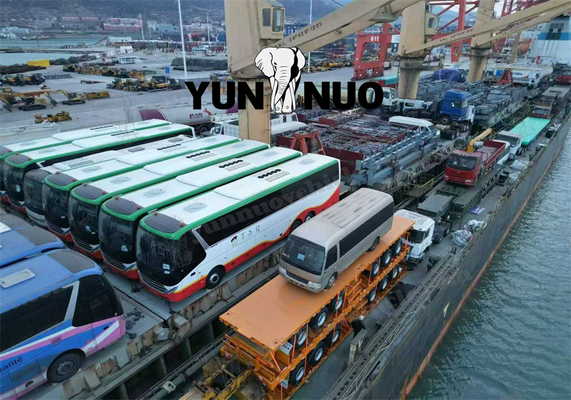 Yunnuo's Used Buses and Trucks Ready for Shipment to West Africa副本