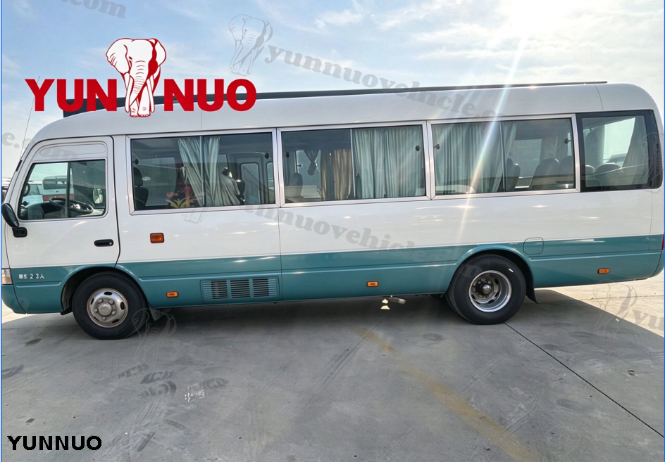 NO 347 Toyota Coaster N04C