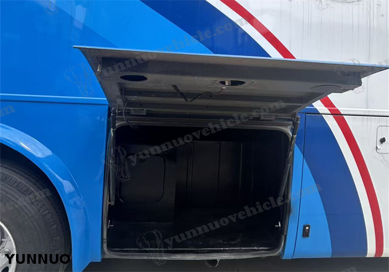 Yutong ZK6932D Front Engine