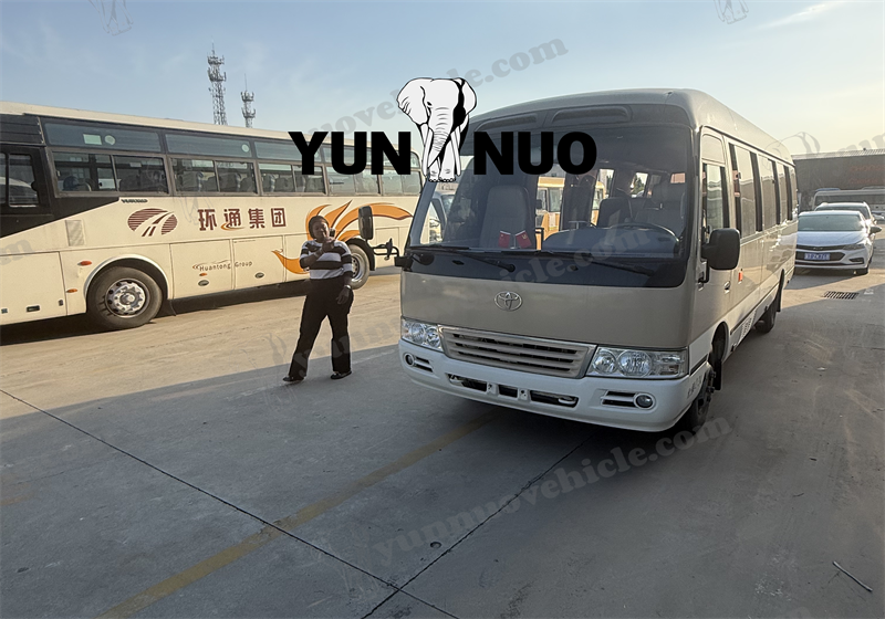 Sierra Leone client ordered two used 3RZ Toyota Coasters副本1.png