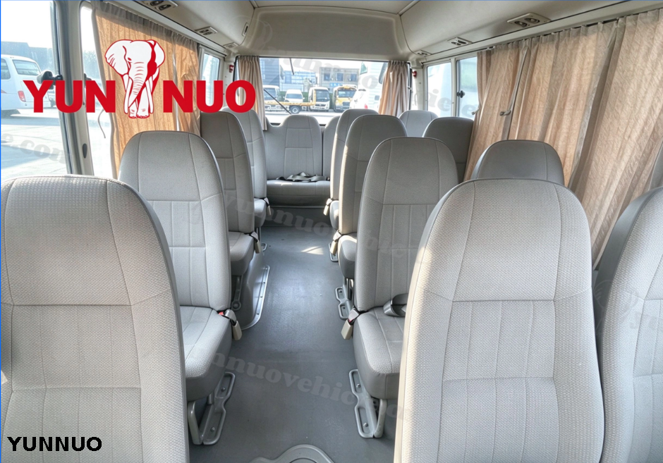 NO 347 Toyota Coaster N04C